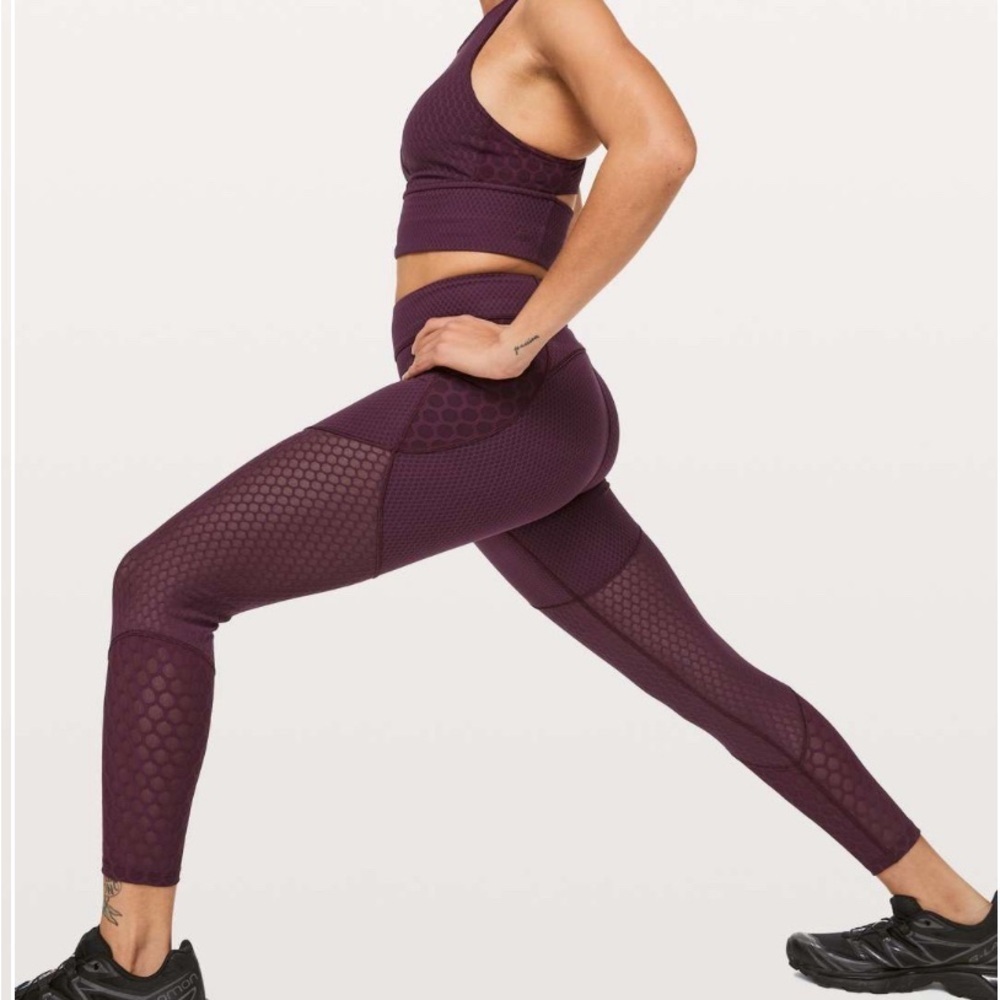 🍋Lululemon Plum Purple Size 4 Geo Tight 24” High Rise Honeycomb Mesh Breathable